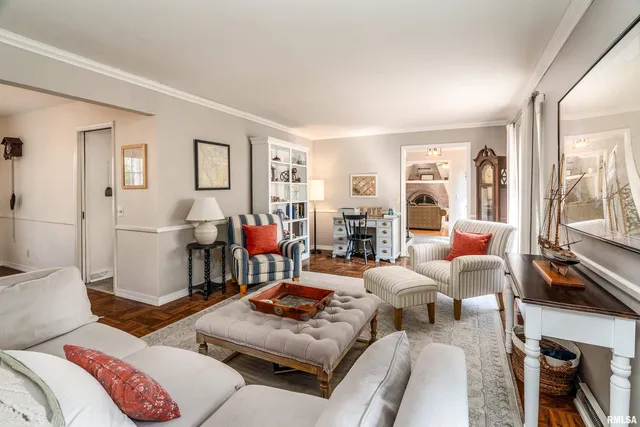 $299,500 | 27 Pinewood Drive, Carbondale, IL 62901