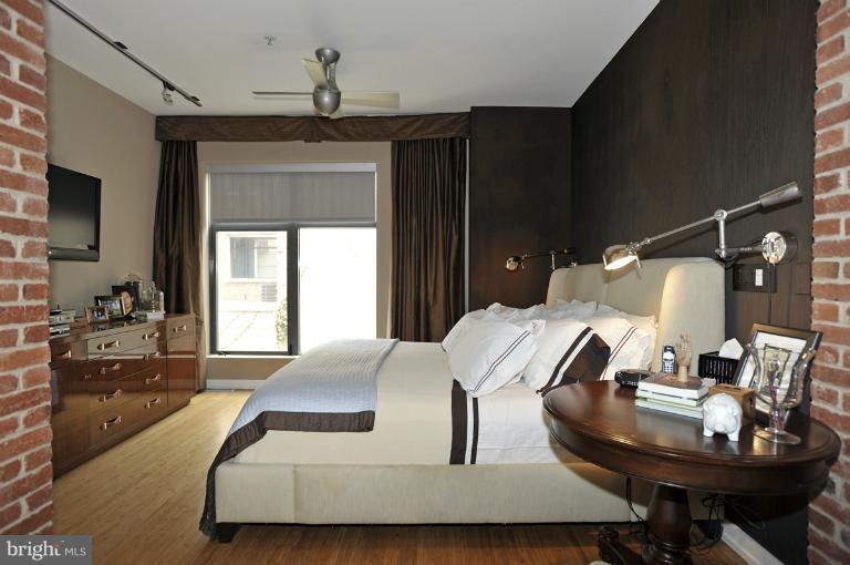 1413 P Street Northwest, Unit 203 Washington, DC 20005 - Photo 11 of 25 Bedroom (Master)