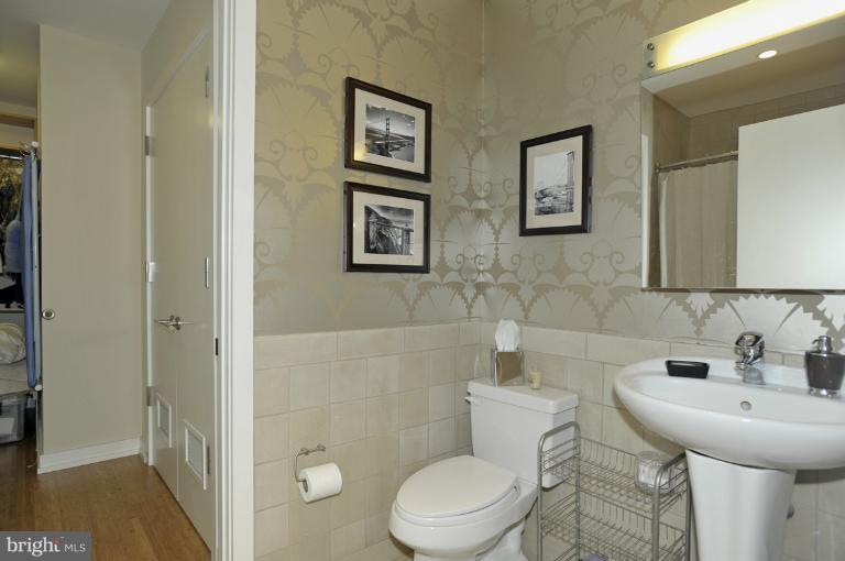 1413 P Street Northwest, Unit 203 Washington, DC 20005 - Photo 15 of 25 Bath