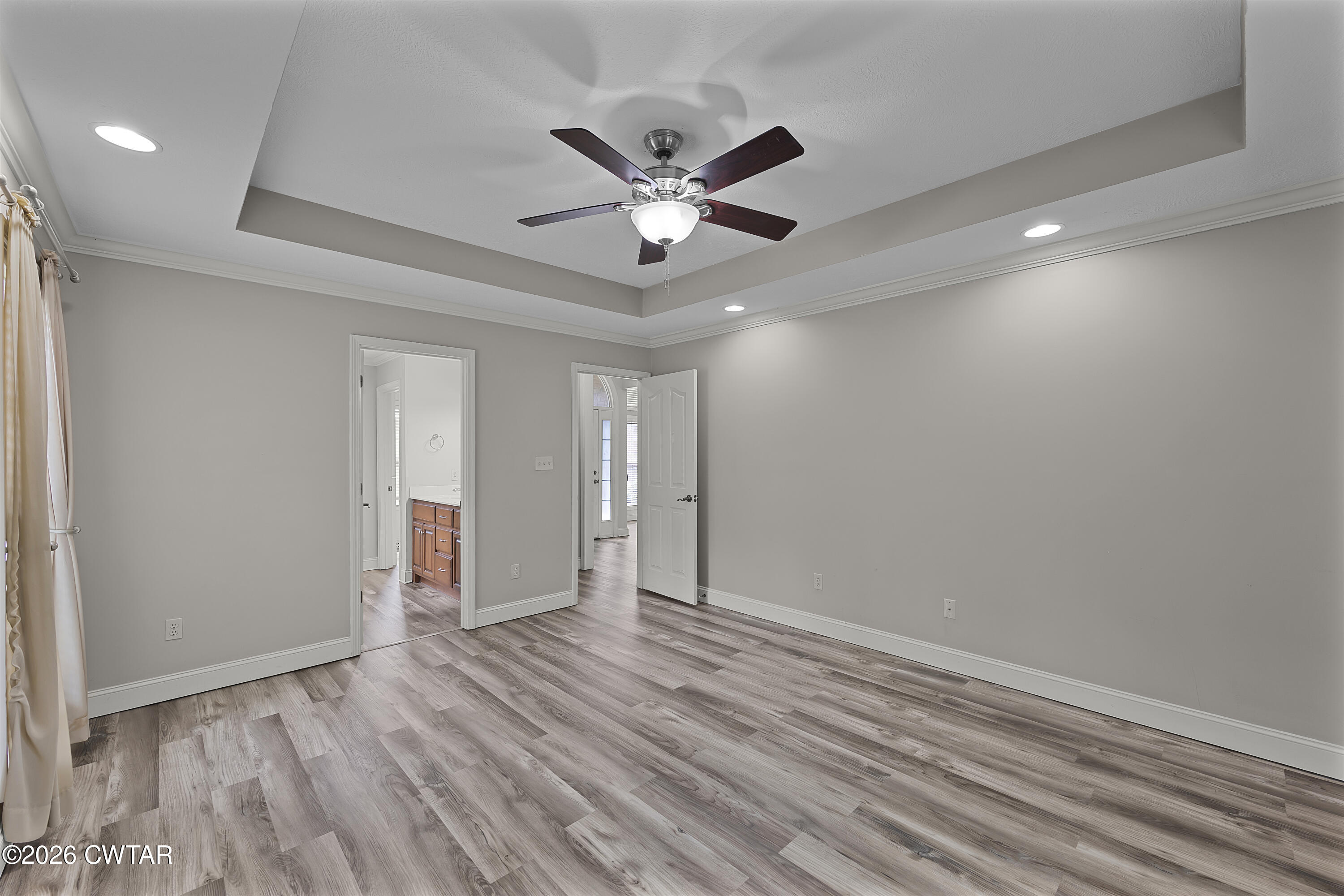 52 Edgewater Cove Jackson, TN 38305 - Photo 21 of 33 Primary Bedroom