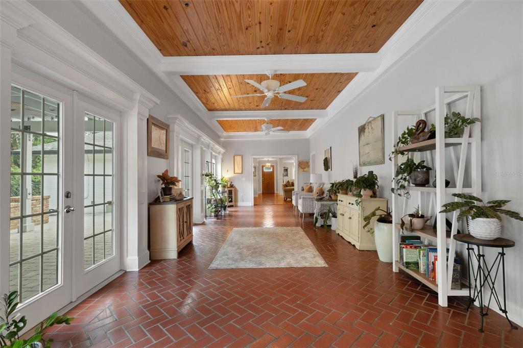 2625 Nevada Road Lakeland, FL 33803 - Photo 16 of 49