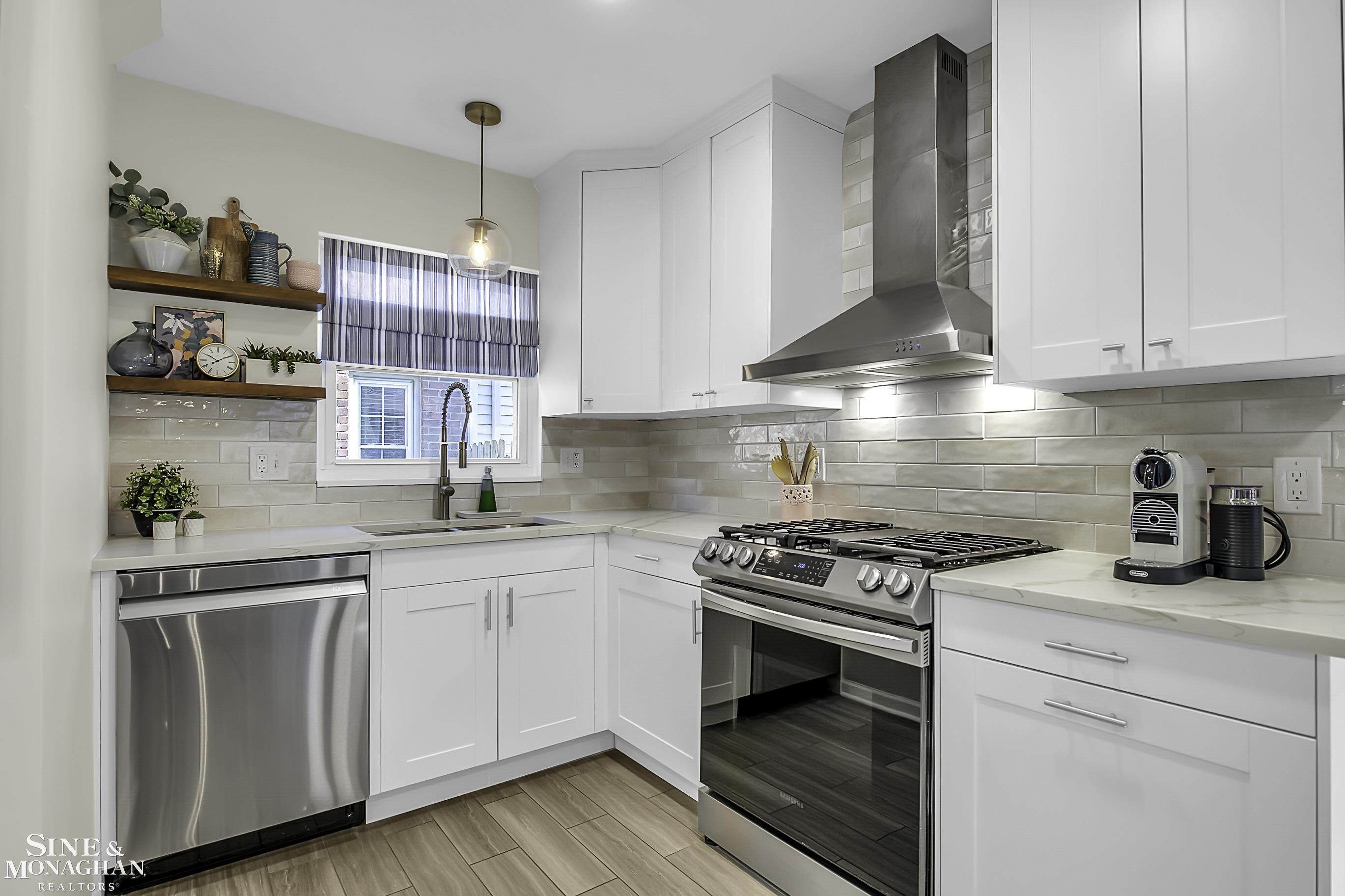 1709 Prestwick Road Grosse Pointe Woods, MI 48236 - Photo 12 of 36
