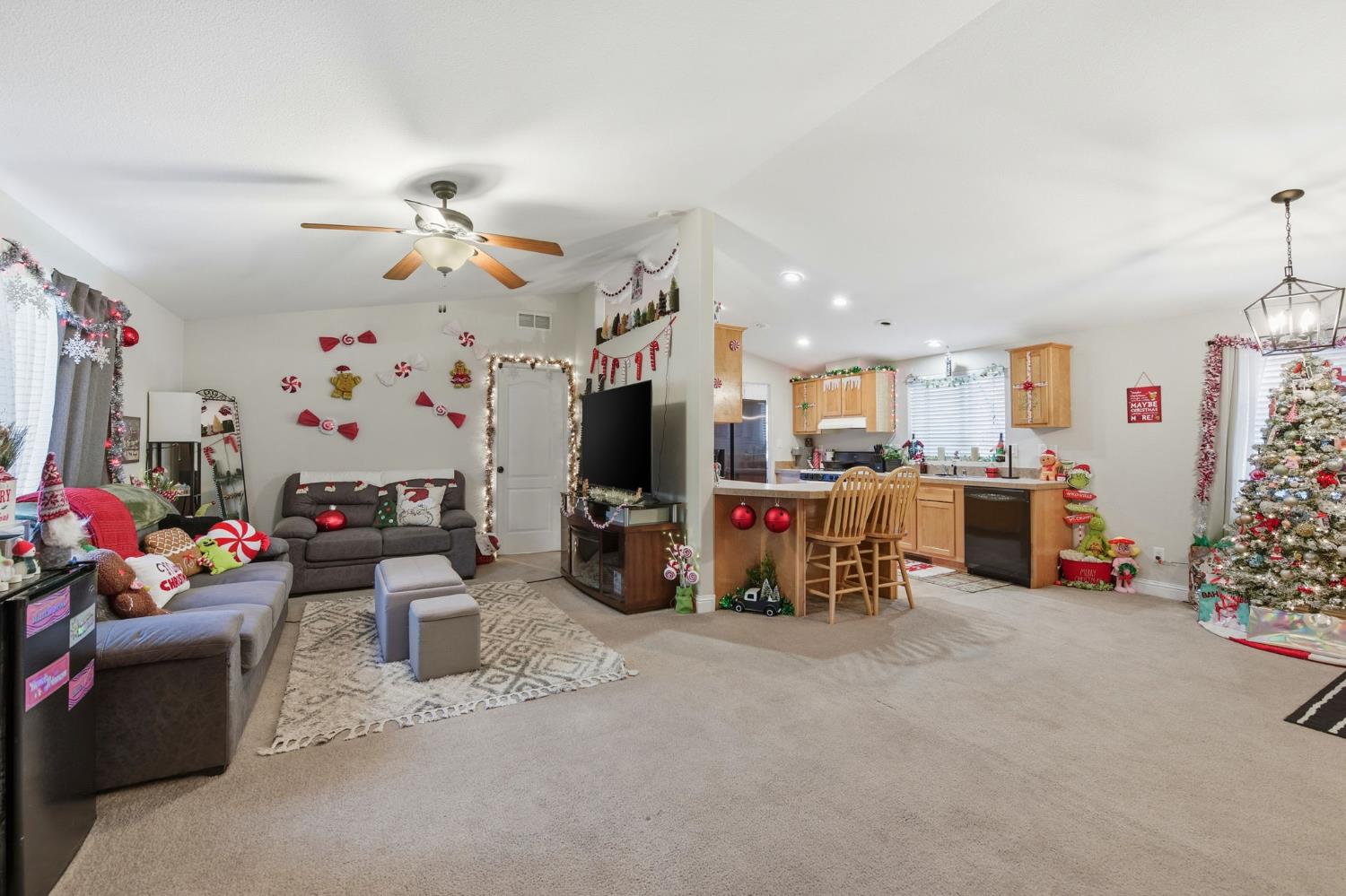 1160 Pleasant Valley Road Diamond Springs, CA 95619 - Photo 3 of 42 a view of a room with gaming equipment