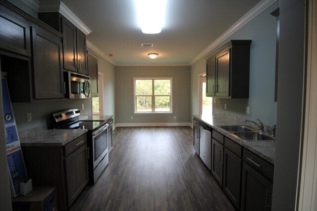 13441 Cathedral Lane Silverhill, AL 36576 - Photo 6 of 15 Kitchen