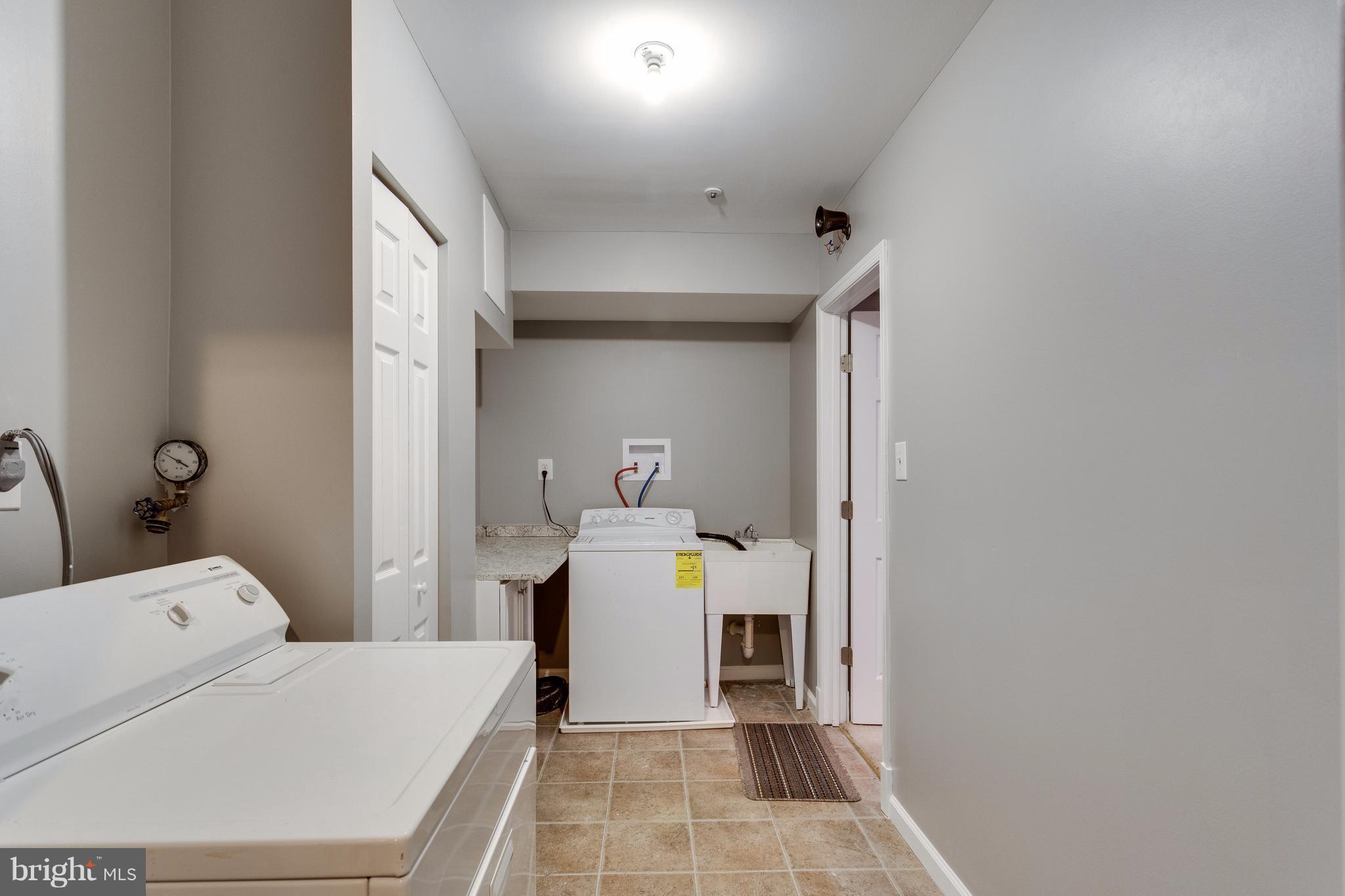 11807 Bishops Content Road Bowie, MD 20721 - Photo 27 of 30 Utility and Laundry Room