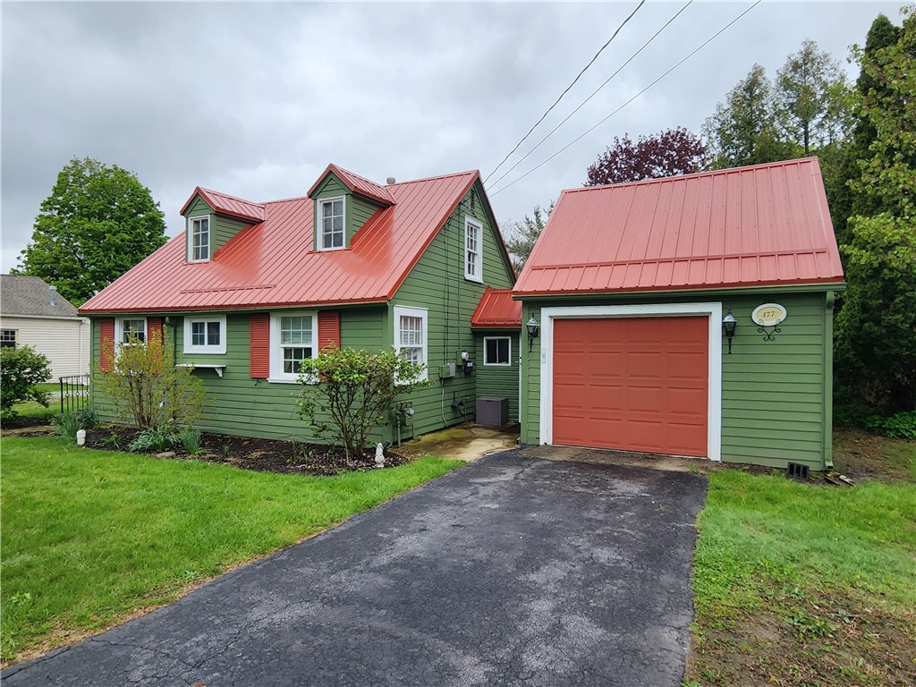 177 High Street Avon, NY 14414 - Photo 3 of 26