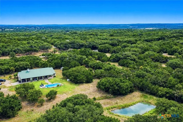 $999,000 | 101 Fischer Cove Drive, Wimberley, TX 78676