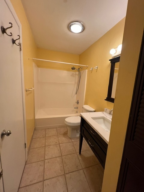 7 Pheasant Run, Unit 7 Cromwell, CT 06416 - Photo 14 of 20 a bathroom with a sink a toilet and shower