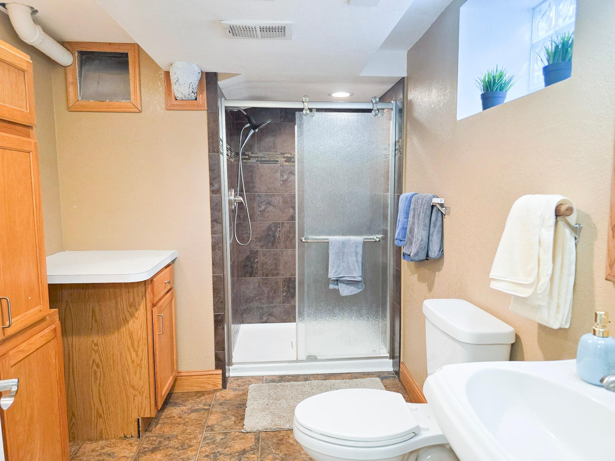 5302 Holiday Road Minnetonka, MN 55345 - Photo 15 of 21