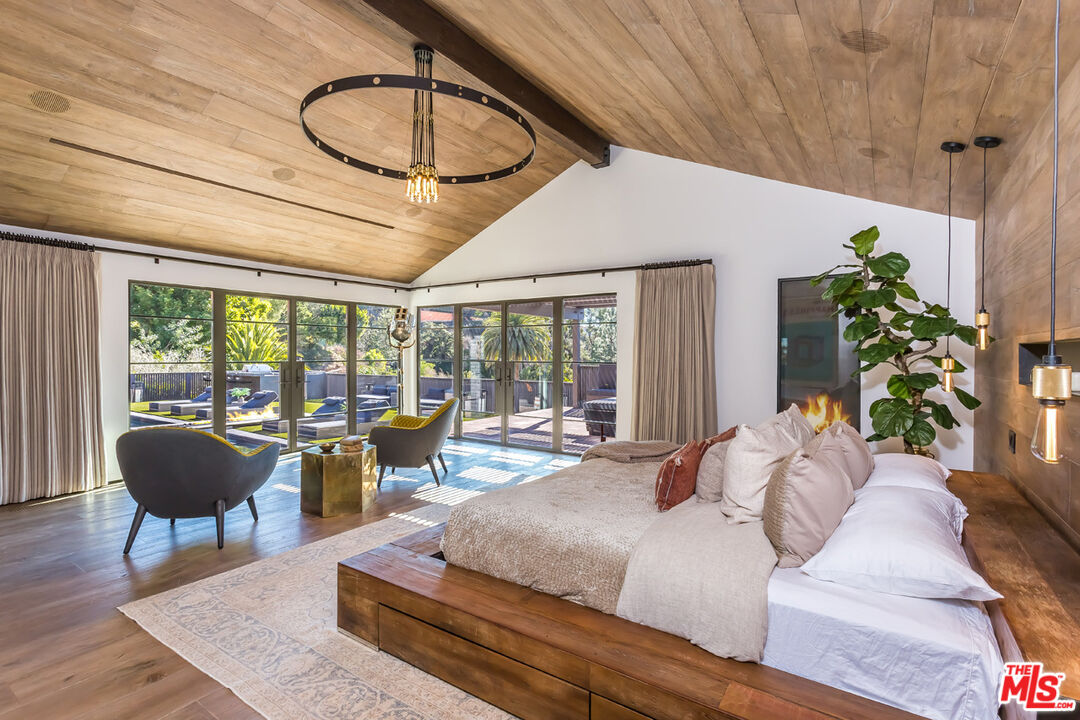 1707 Rising Glen Road Los Angeles, CA 90069 - Photo 28 of 54