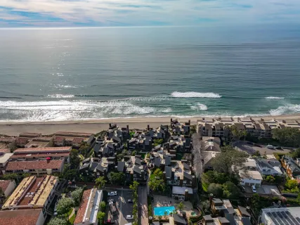 $2,195,000 | 325 South Sierra Avenue, Unit 8, Solana Beach, CA 92075