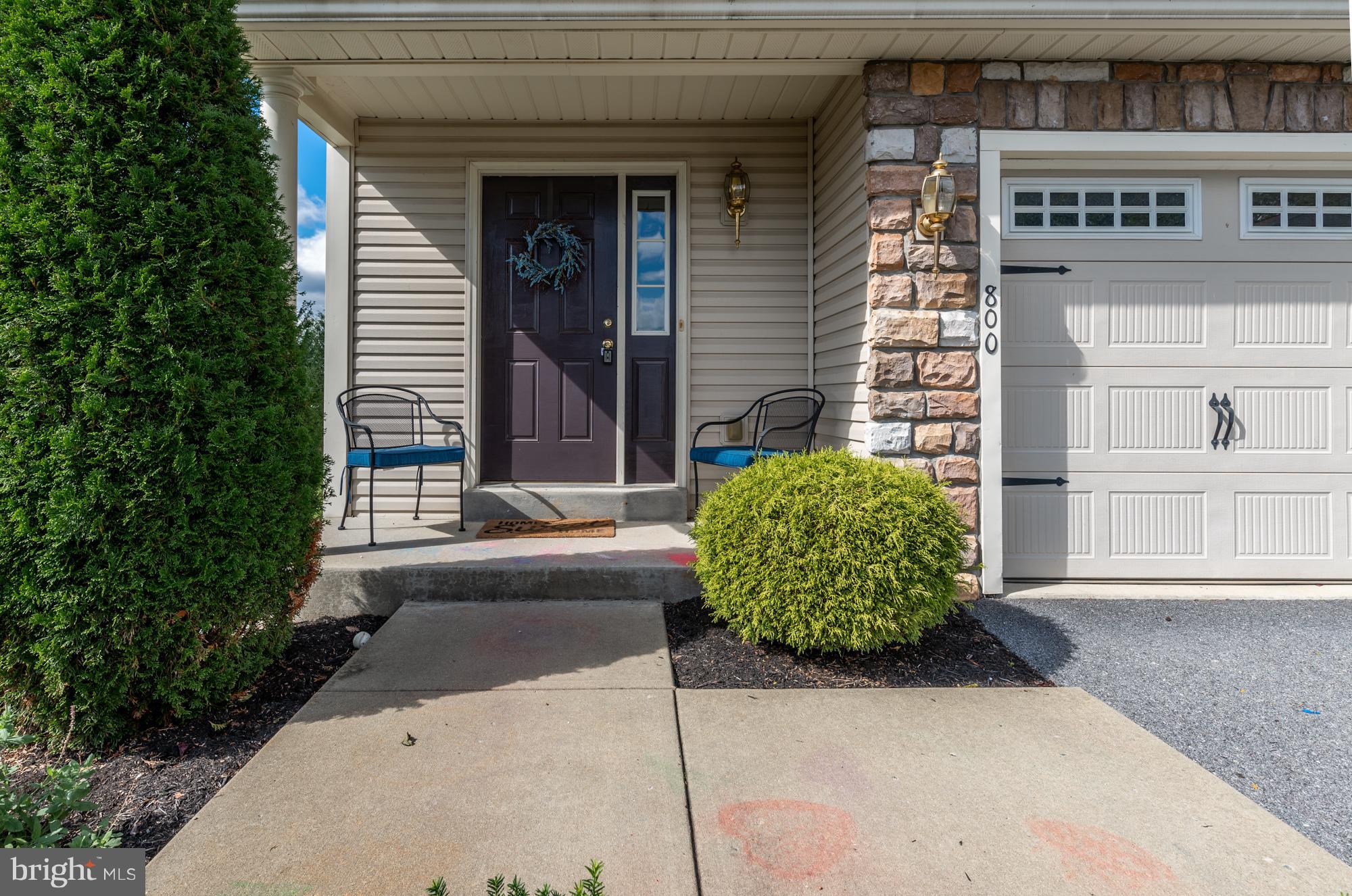 800 Caramist Circle Sinking Spring, PA 19608 - Photo 3 of 26 V3