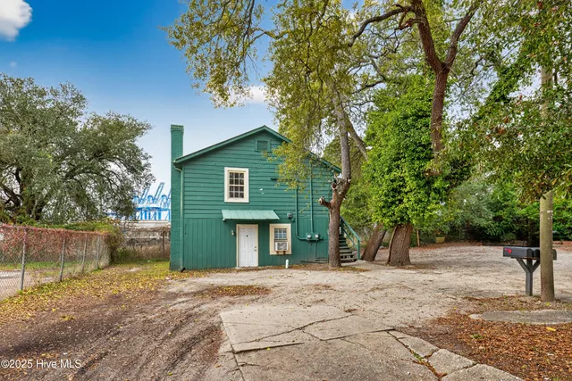 $10,750,000 | 145 Lullwater Drive, Wilmington, NC 28403