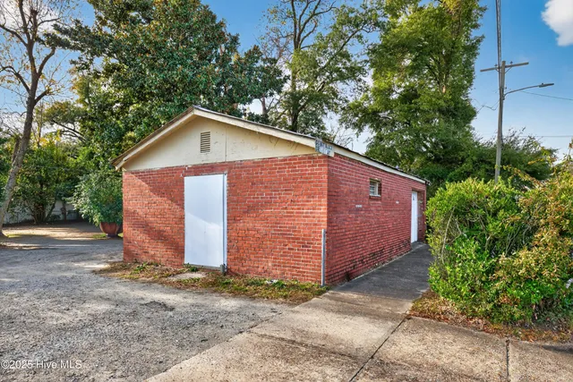 $10,750,000 | 145 Lullwater Drive, Wilmington, NC 28403