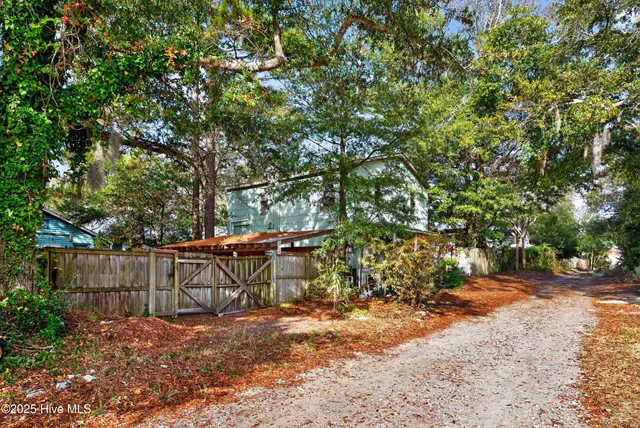 $10,750,000 | 145 Lullwater Drive, Wilmington, NC 28403
