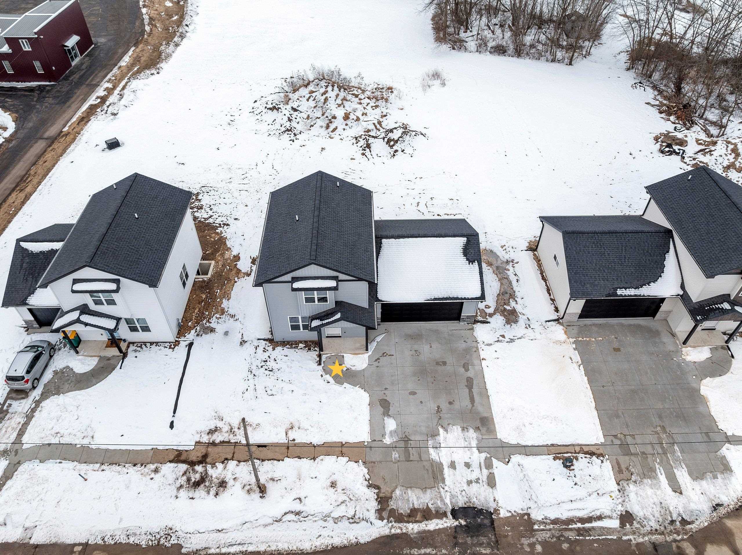 431 Scott Street Ripon, WI 54971 - Photo 4 of 43