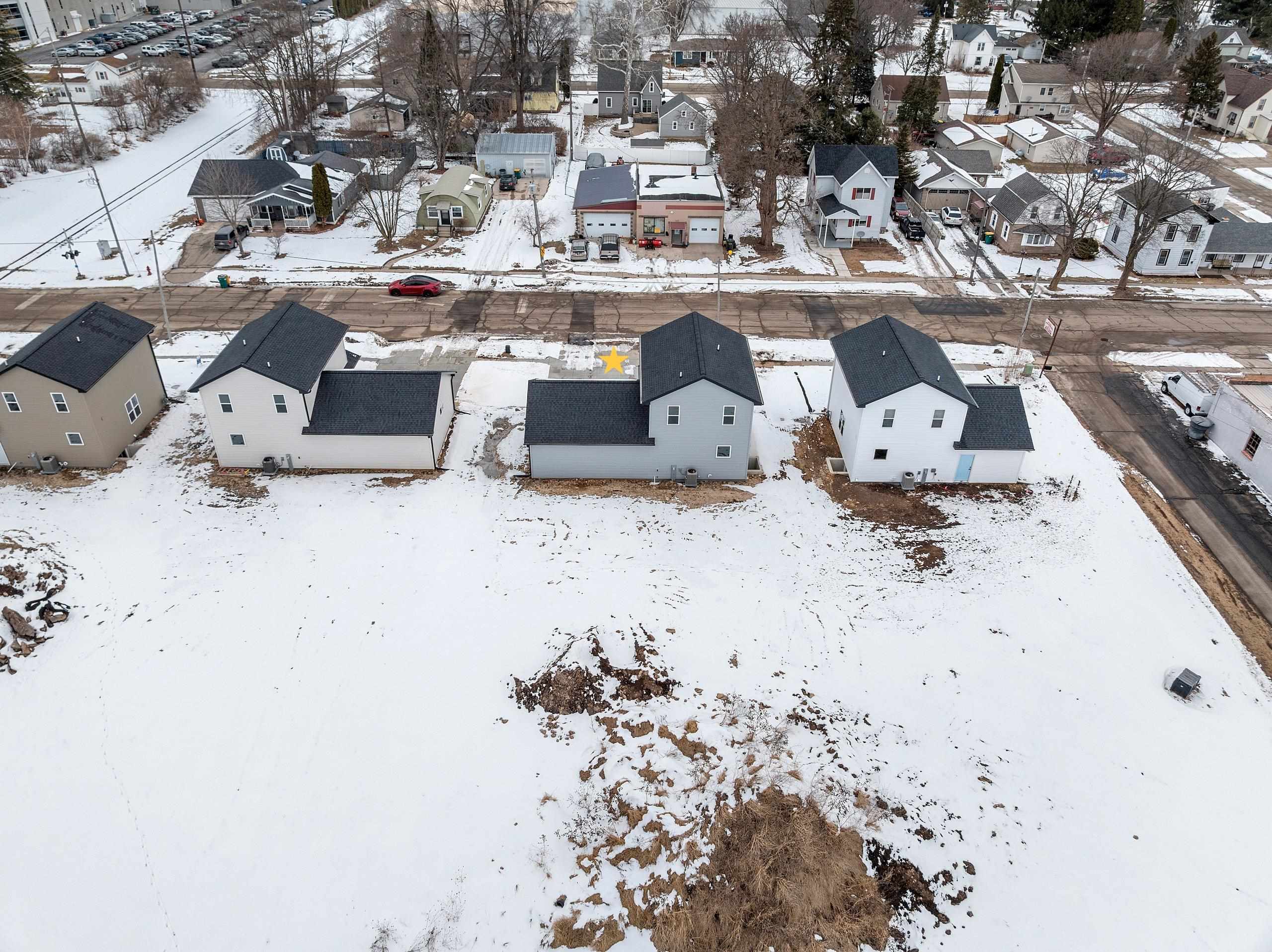 431 Scott Street Ripon, WI 54971 - Photo 5 of 43