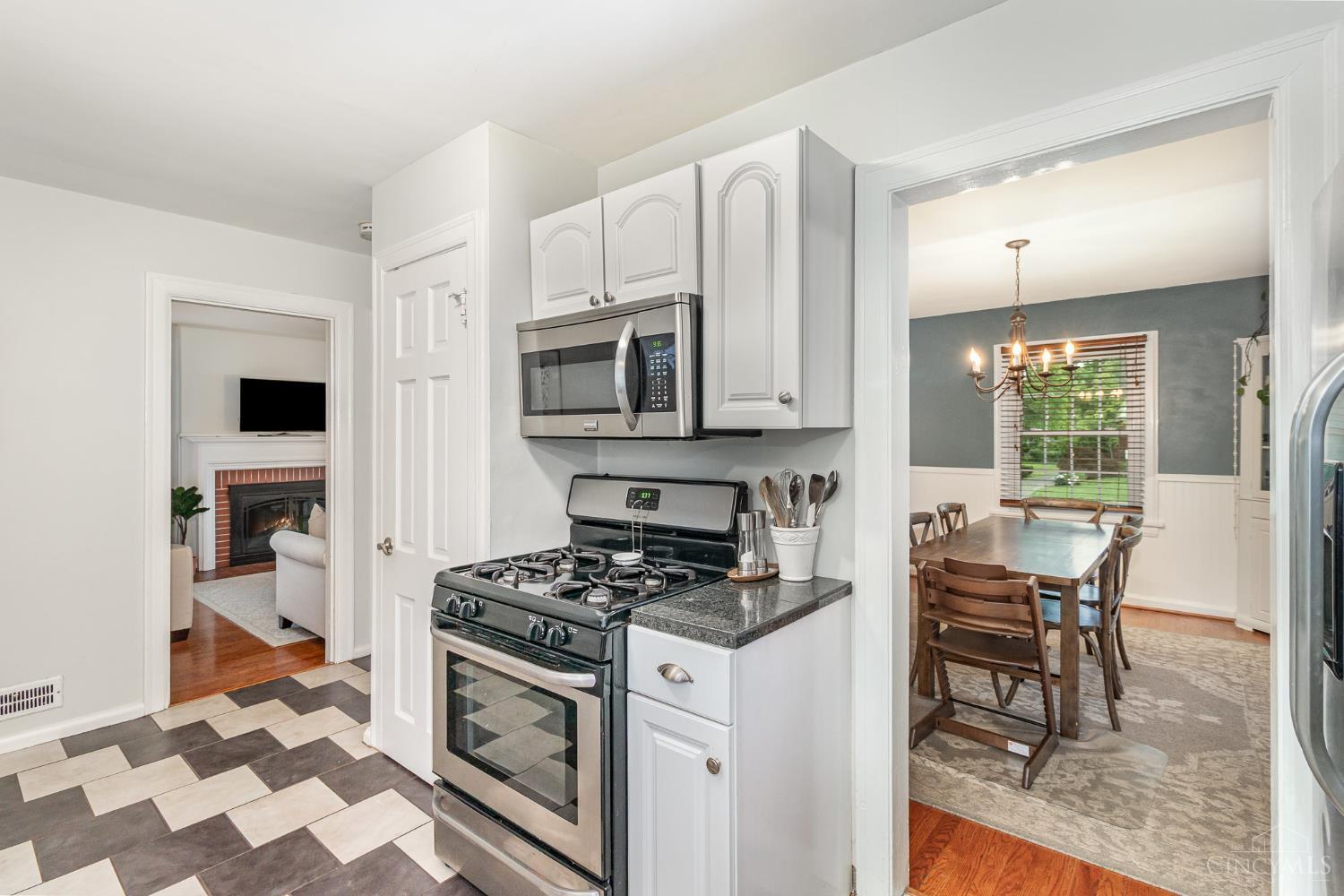 6368 Euclid Road Cincinnati, OH 45236 - Photo 10 of 19 Gallery Image 10