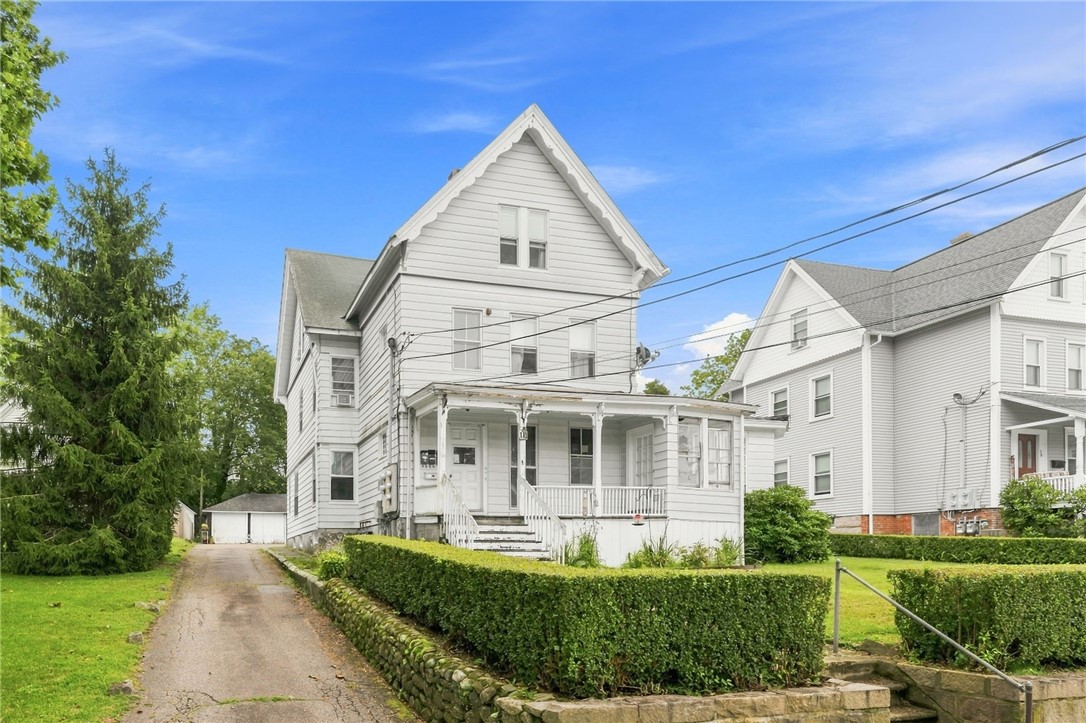18 Spring Street Westerly, RI 02891 - Photo 3 of 48 Gallery Image 3