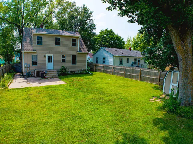 $160,000 | 2040 Mckinney Avenue, Benson, MN 56215