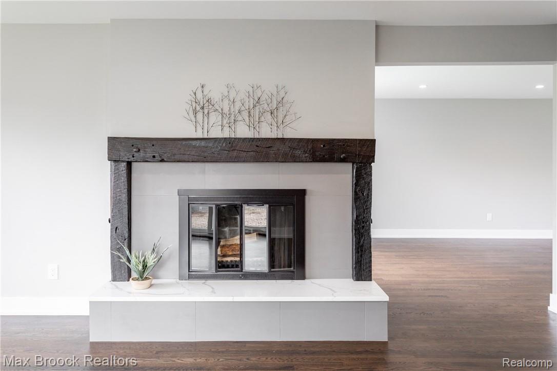 4705 Quarton Road Bloomfield Hills, MI 48301 - Photo 18 of 43 Quarton Raised Hearth w/Quartz Seat