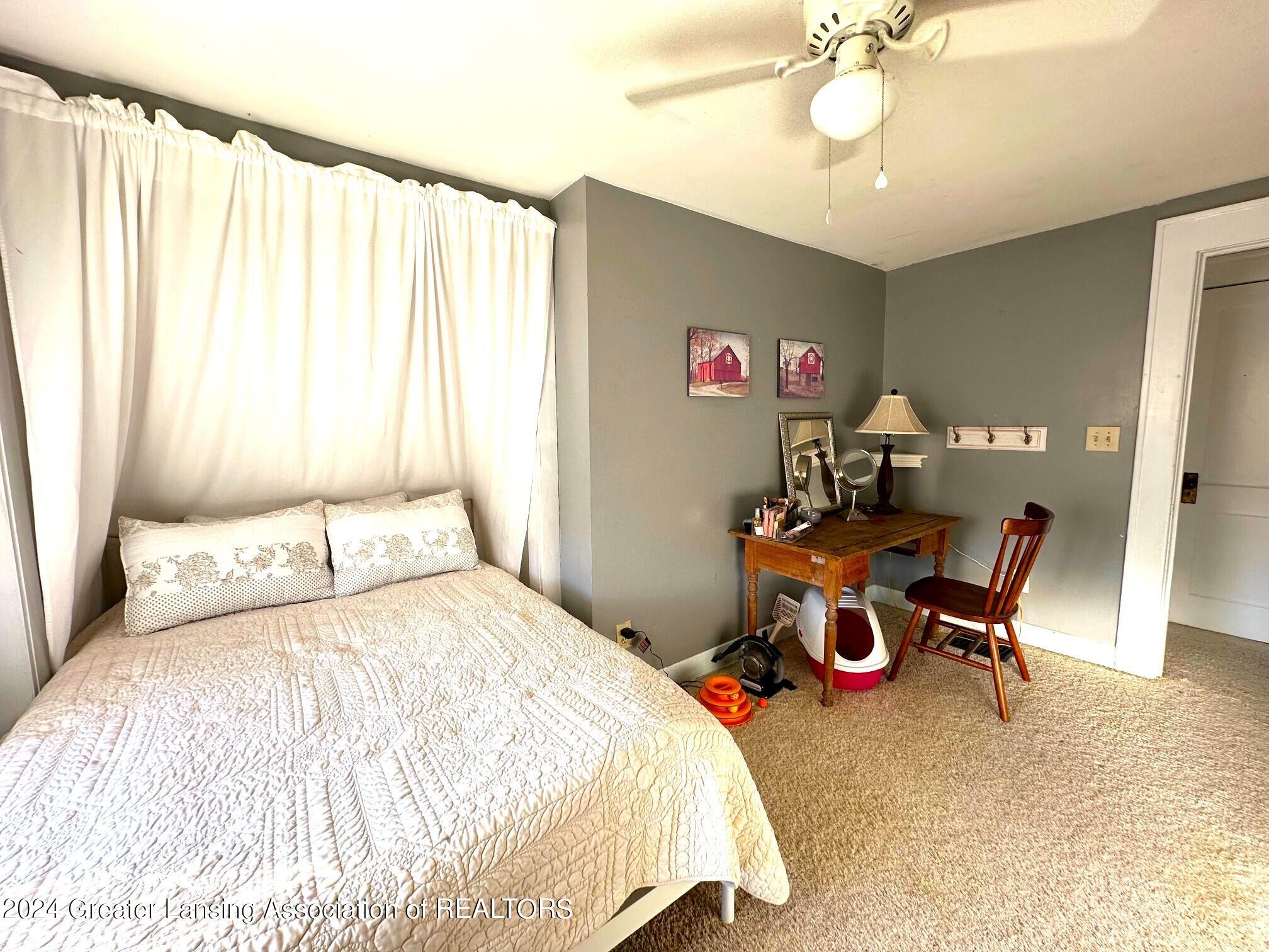 2221 Strathmore Road Lansing, MI 48910 - Photo 18 of 27 IMG_5564