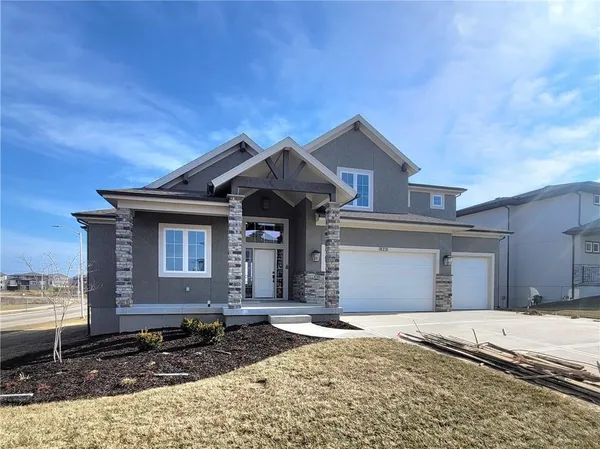 $855,589 | 18221 Oakmont Street, Overland Park, KS 66013