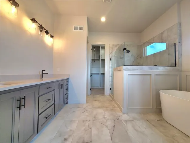 $855,589 | 18221 Oakmont Street, Overland Park, KS 66013