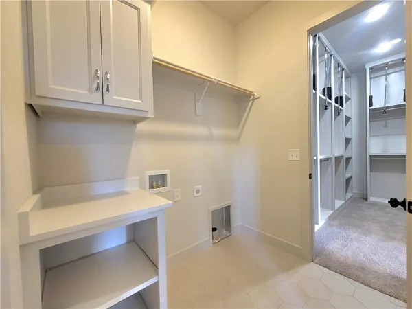 $855,589 | 18221 Oakmont Street, Overland Park, KS 66013