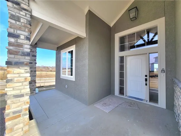 $855,589 | 18221 Oakmont Street, Overland Park, KS 66013