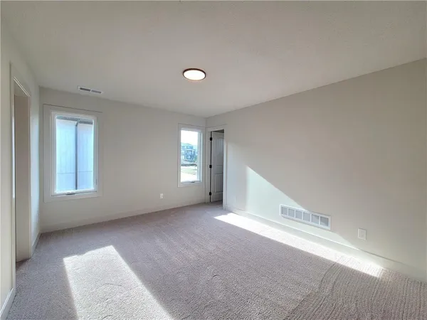 $855,589 | 18221 Oakmont Street, Overland Park, KS 66013