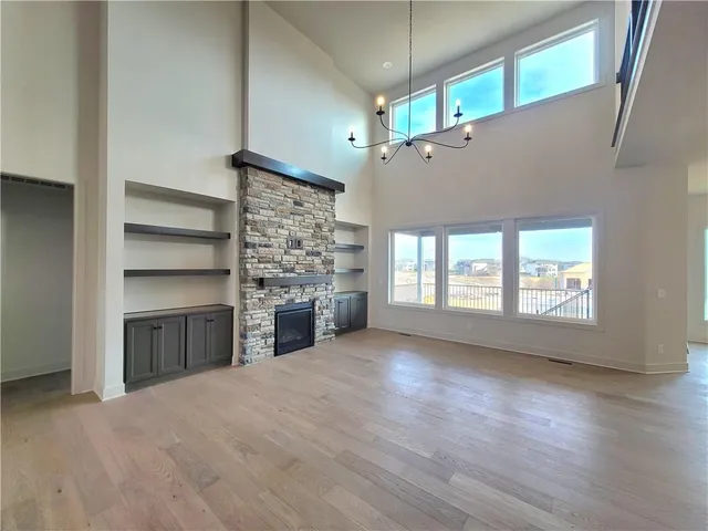 $855,589 | 18221 Oakmont Street, Overland Park, KS 66013