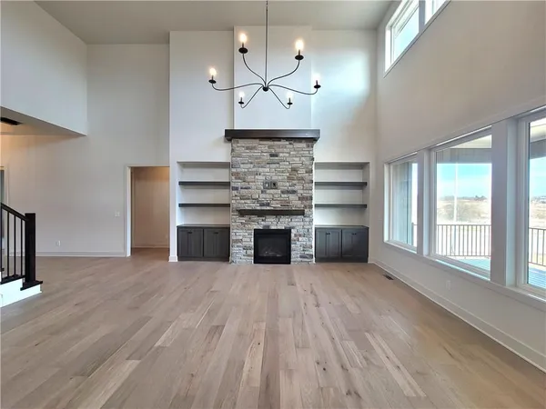 $855,589 | 18221 Oakmont Street, Overland Park, KS 66013