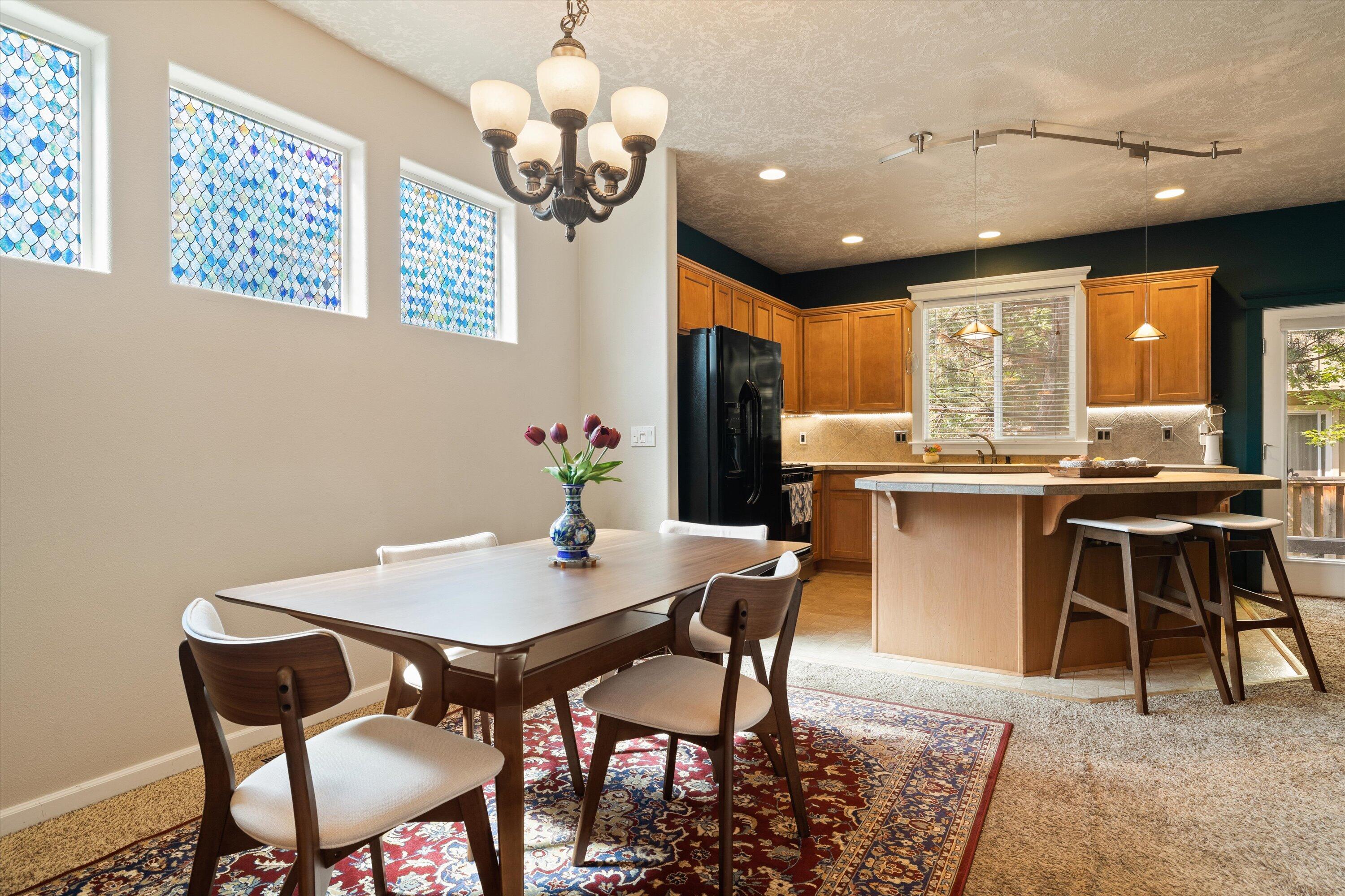 2805 Northeast Sedalia Loop Bend, OR 97701 - Photo 6 of 29 07-3148_230807_JILLROSELL