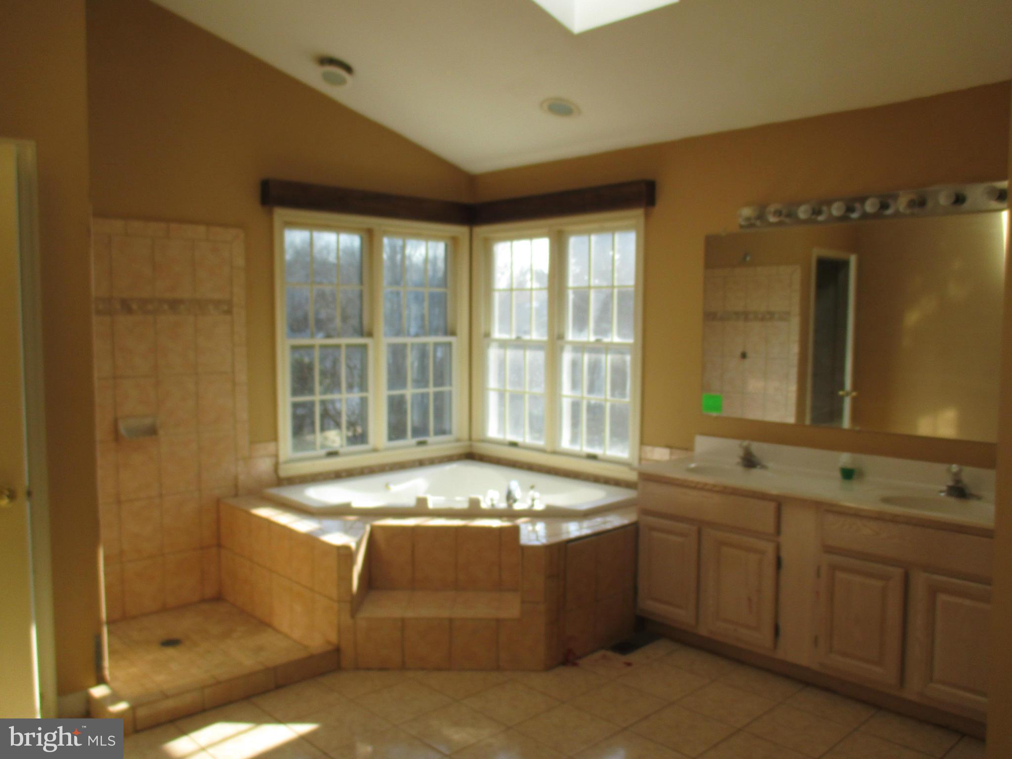 1419 Redfield Road Bel Air, MD 21015 - Photo 17 of 25 Bath (Master)