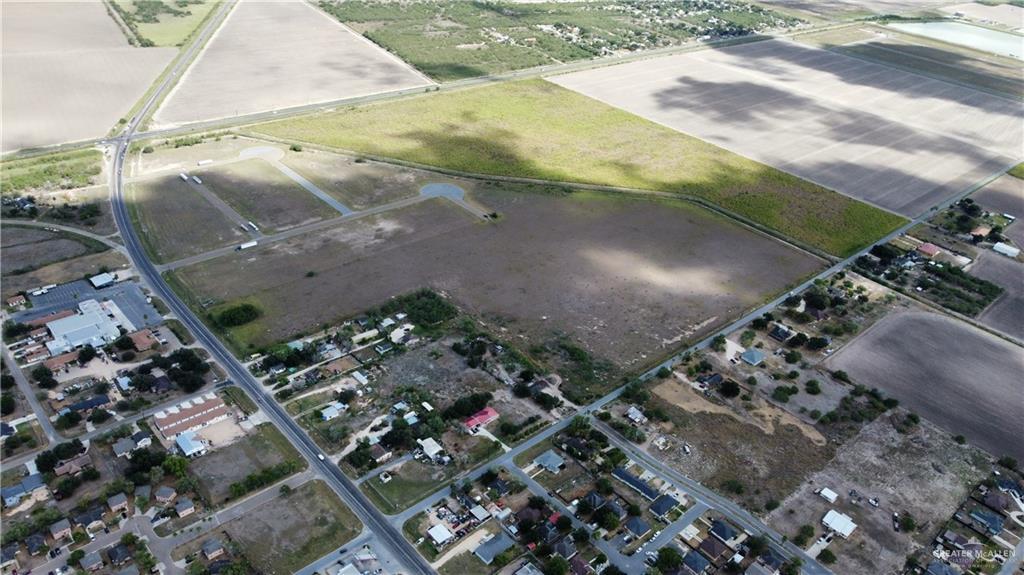 1804 Fm 88 Road Edcouch, TX 78538 - Photo 3 of 5 a view of a backyard