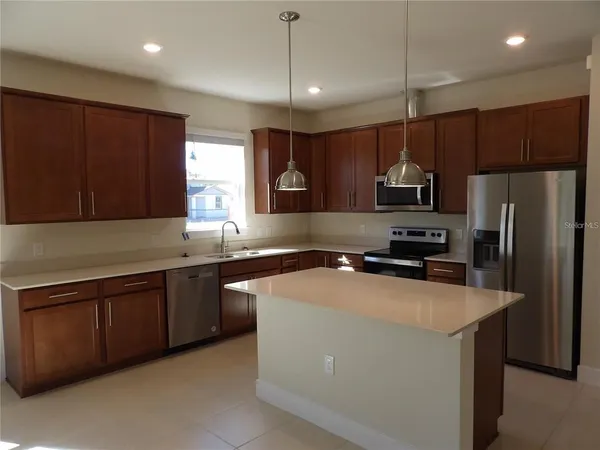 $2,795 | 17469 Back Bay Court, Clermont, FL 34714