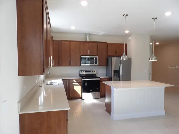 $2,795 | 17469 Back Bay Court, Clermont, FL 34714