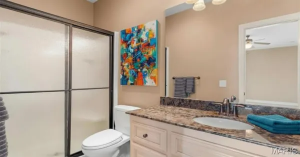 $1,385,000 | 180 Crescent Circle, Hollister, MO 65672