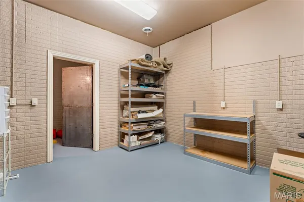 $1,385,000 | 180 Crescent Circle, Hollister, MO 65672