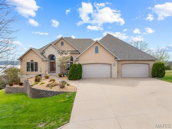 $1,385,000 | 180 Crescent Circle, Hollister, MO 65672