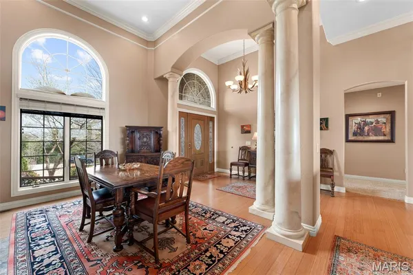 $1,385,000 | 180 Crescent Circle, Hollister, MO 65672