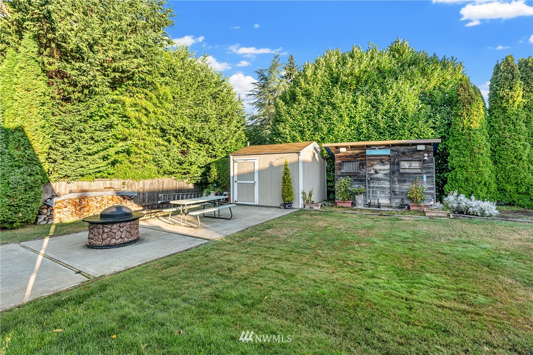 8627 244th Street Southwest Edmonds, WA 98026 - Photo 19 of 24 Gallery Image 19
