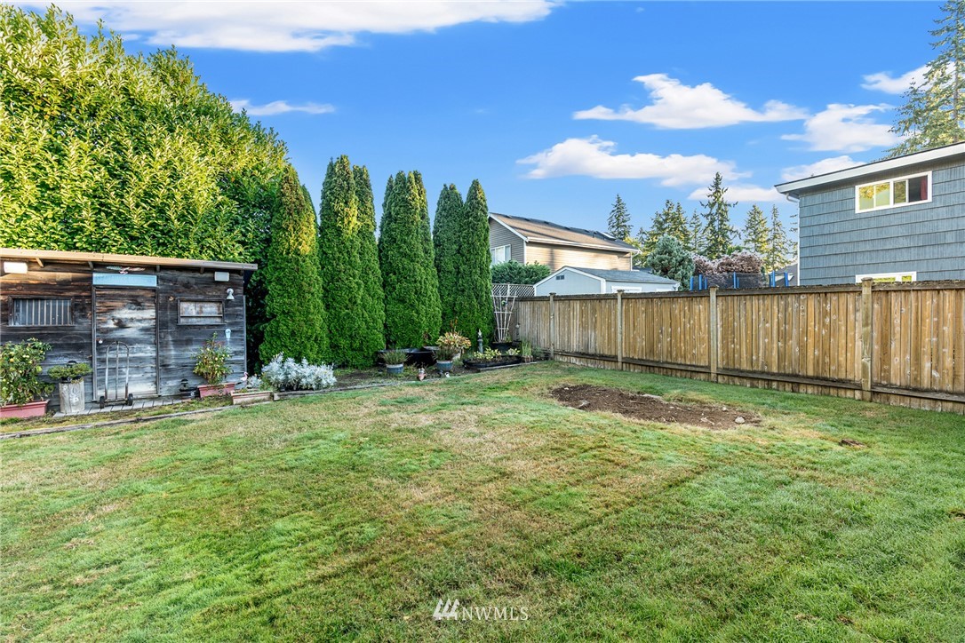 8627 244th Street Southwest Edmonds, WA 98026 - Photo 20 of 24 Gallery Image 20