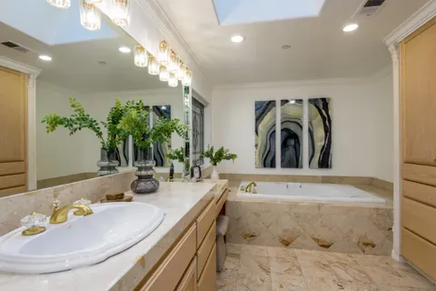 $2,250,000 | 6 Megans Lane, Redwood City, CA 94062