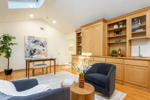 $2,250,000 | 6 Megans Lane, Redwood City, CA 94062