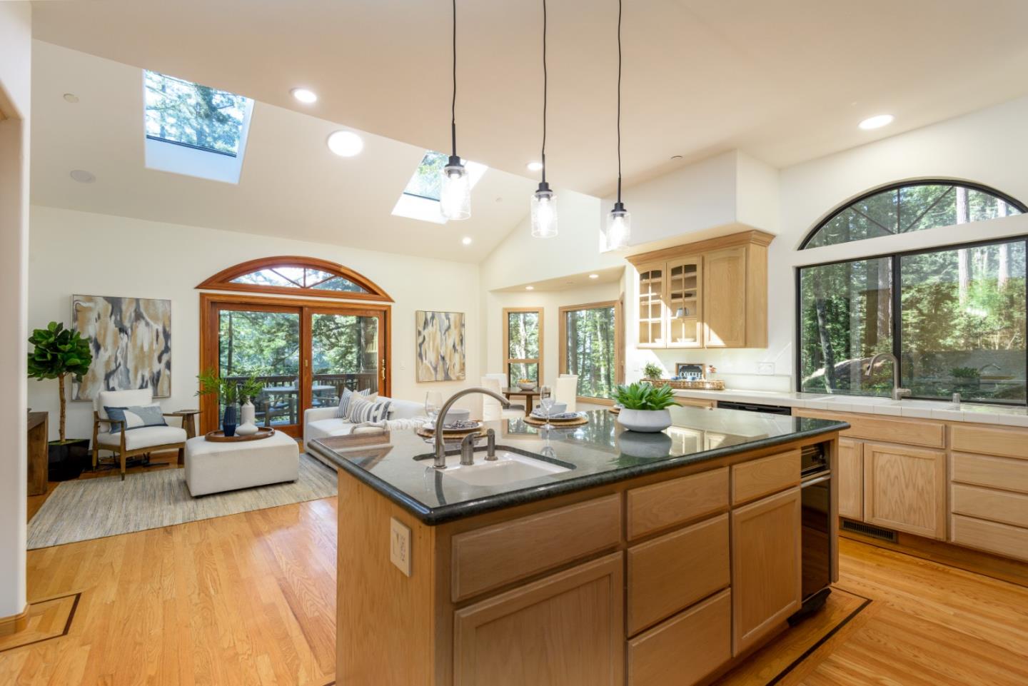 6 Megans Lane Woodside, CA 94062 - Photo 4 of 36