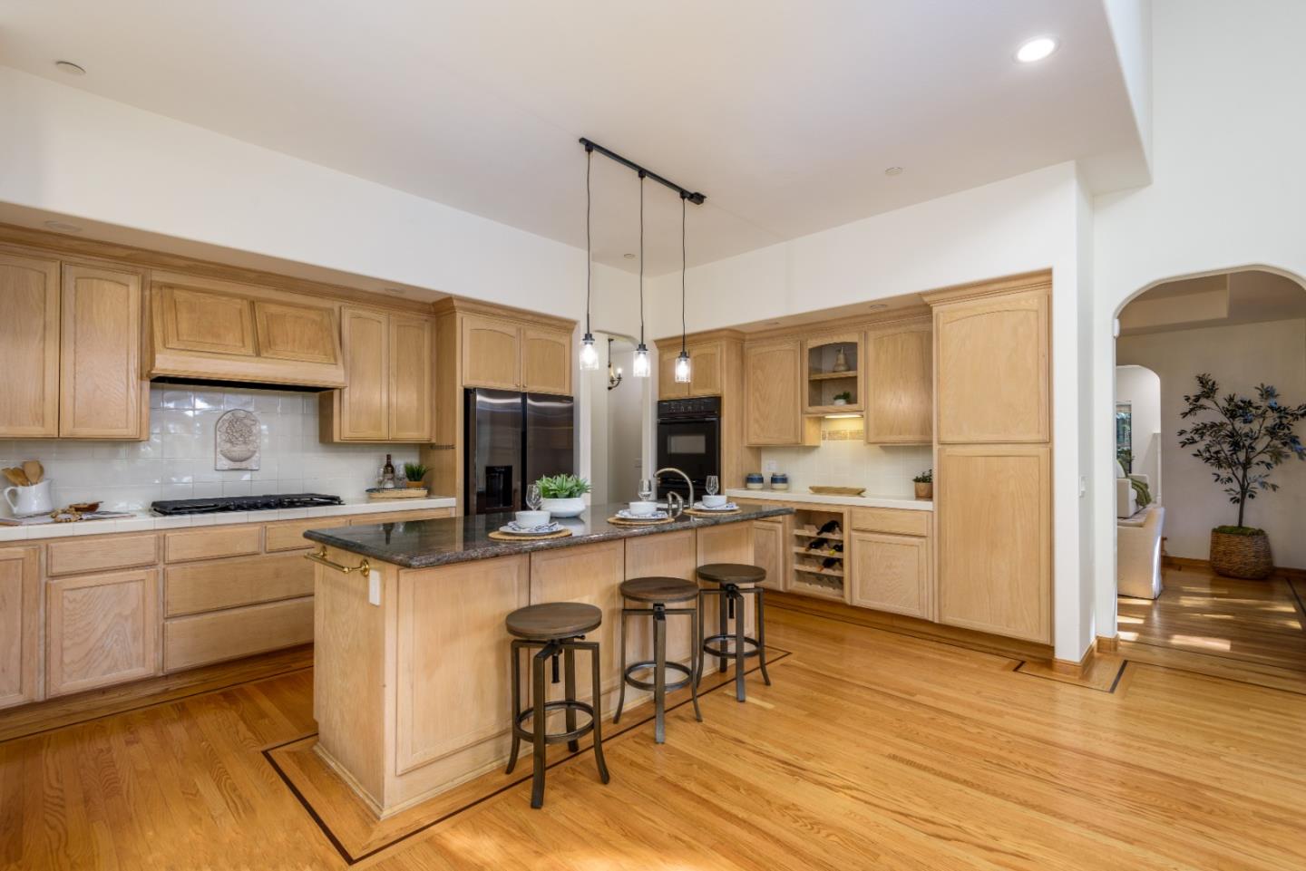 6 Megans Lane Woodside, CA 94062 - Photo 5 of 36