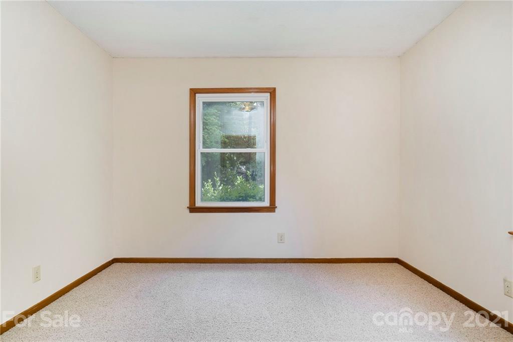 2269 Patterson Road Clover, SC 29710 - Photo 18 of 20 an empty room with a window