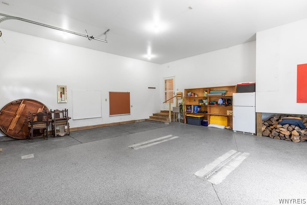 8965 Hickory Meadows Road Boston, NY 14025 - Photo 40 of 49 Garage